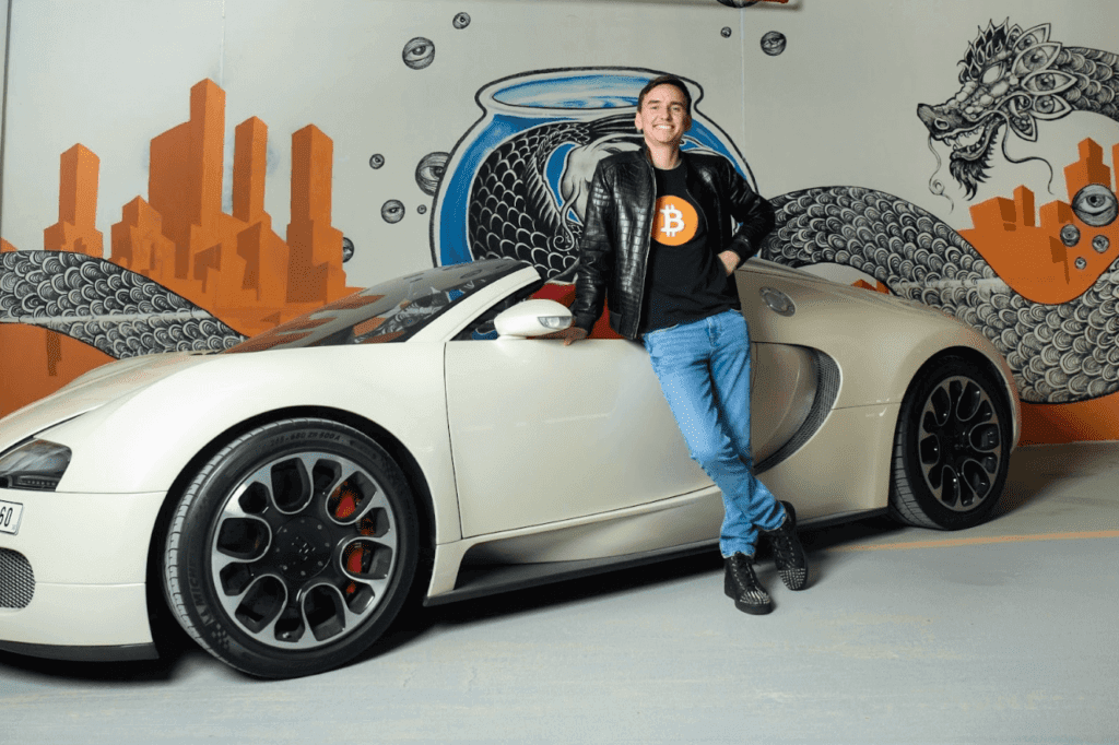 Carl The Moon - Crypto Influencer and Investor.